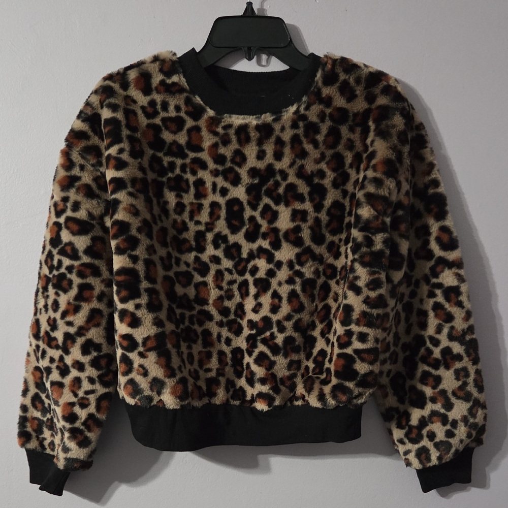 Wild Fable Black and Cream Knit Top